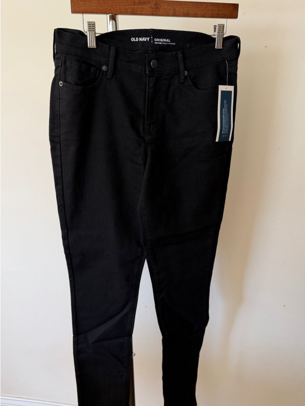 Old Navy Original Mid-Rise Black Skinny Jeans